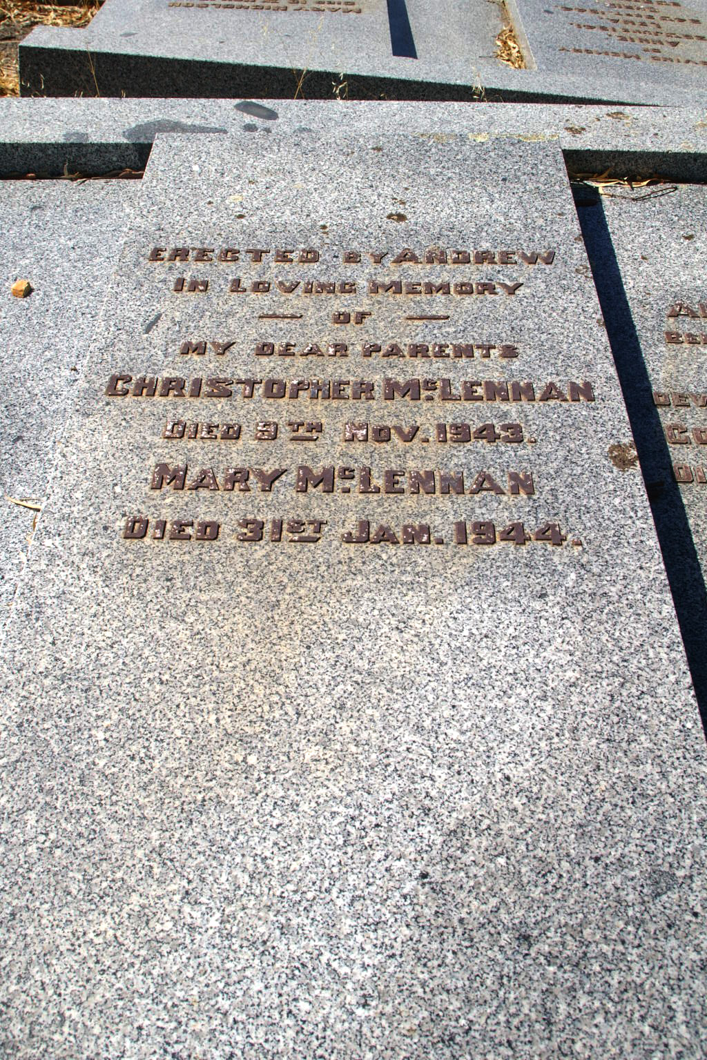 Photo of headstones/Christopher McLENNAN d1943 hdstn Clunes & Mary